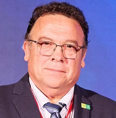D. MIGUEL ÁNGEL RODRÍGUEZ SÁNCHEZ<br />
Jefe del Servicio de Protección Civil de la ASEMA (Cádiz).<br />
