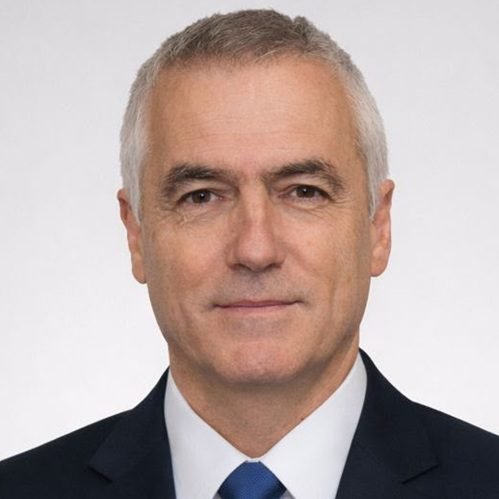 Tte. General FÉLIX BLÁZQUEZ GONZÁLEZ<br />
Director del Centro Universitario de la Guardia Civil.<br />
